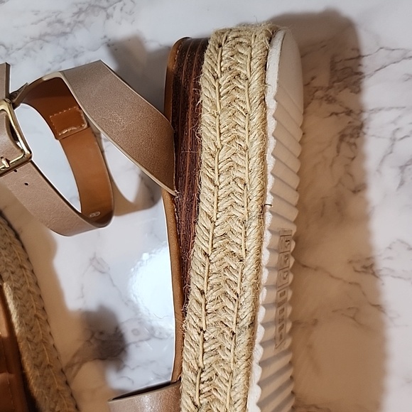 Pierre Dumas nude ankle strap sandals - Picture 6 of 8